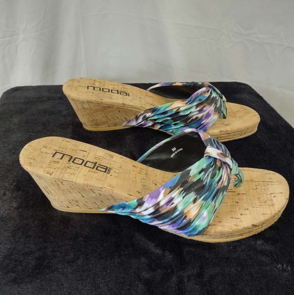 MODA SPANA Wedge Sandals With Flower Deco Pattern Fabric Size 9